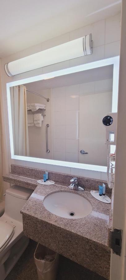 East New York Inn מראה חיצוני תמונה