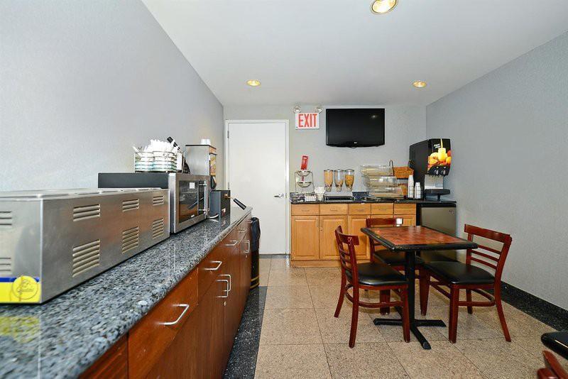East New York Inn מראה חיצוני תמונה